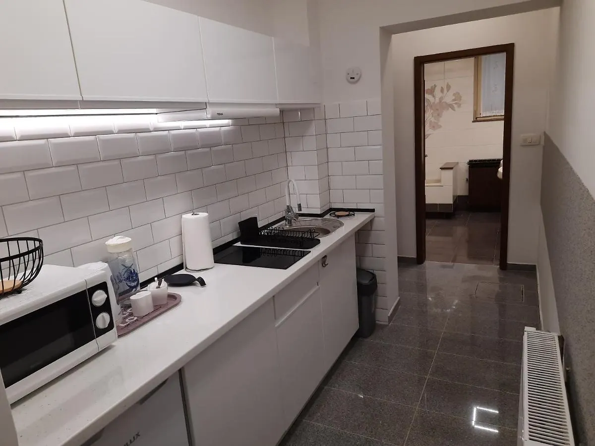 Apartments Anagora III Rijeka 0*,