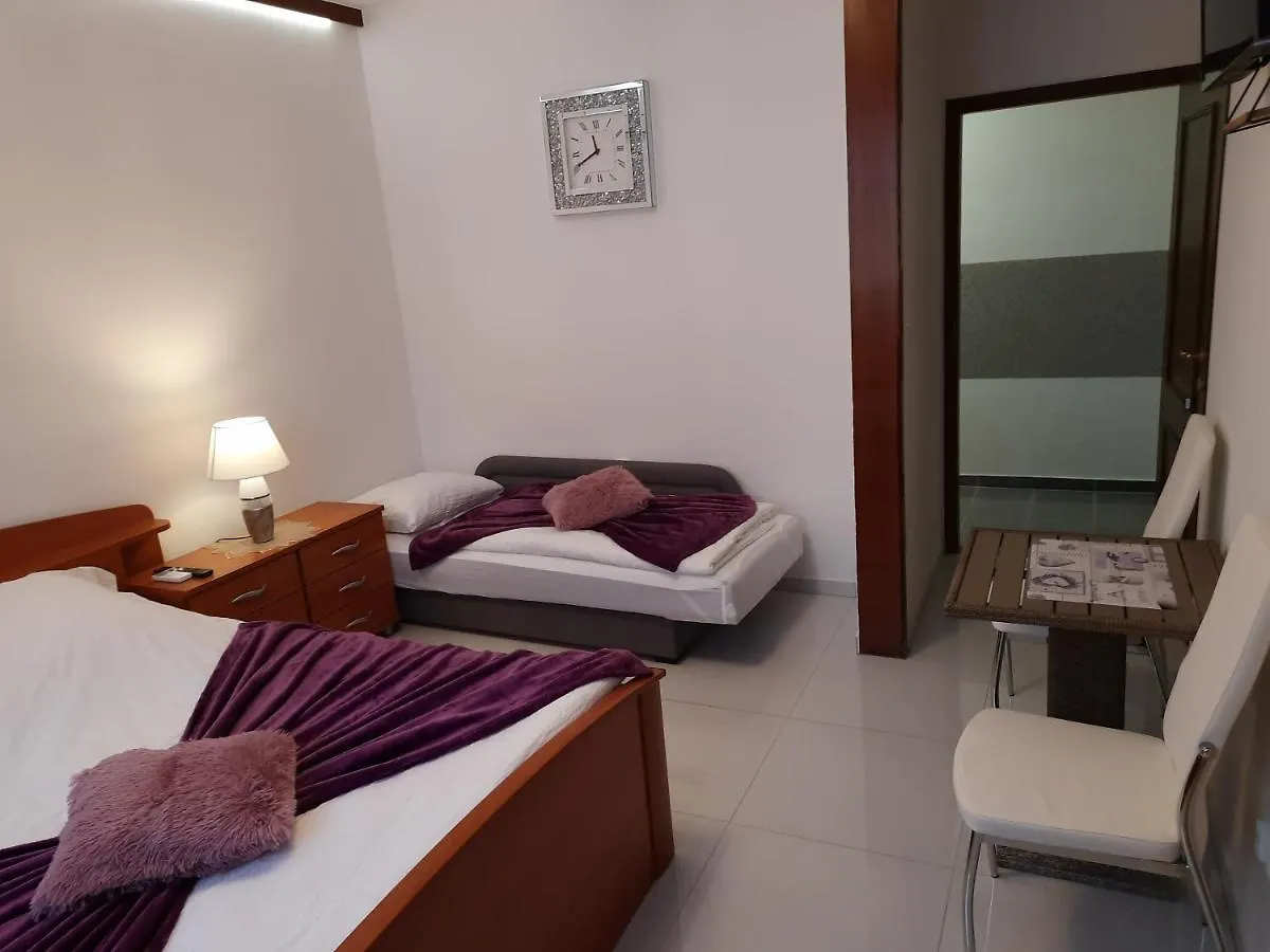 Apartments Anagora III Rijeka