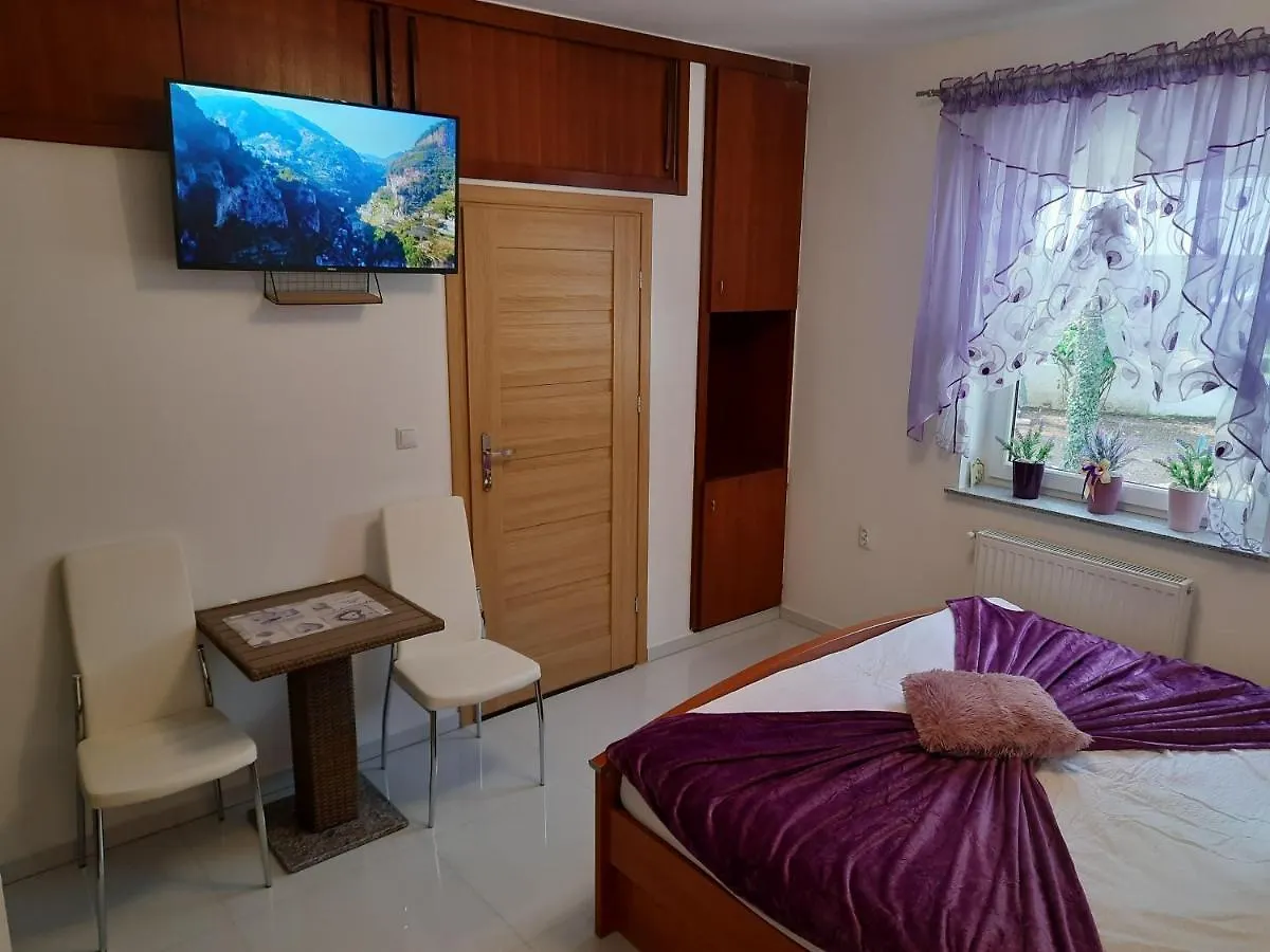 Apartments Anagora III Rijeka
